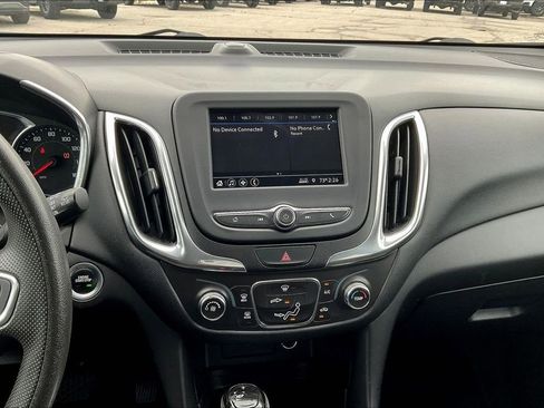 Used 2019 Chevrolet Equinox LT FWD image 6