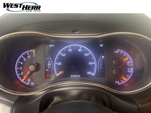 Used 2015 Jeep Grand Cherokee Limited w/ Luxury Group II image 2