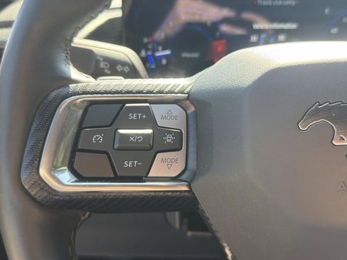 Used 2025 Ford Mustang GT RWD image 11