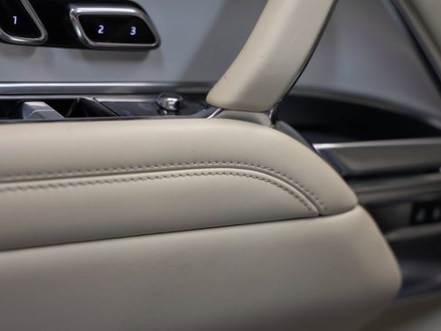 Used 2024 Land Rover Range Rover SV image 73