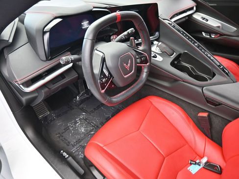 Used 2024 Chevrolet Corvette Stingray Convertible w/ 1LT image 10