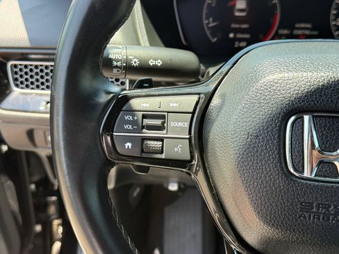 Used 2025 Honda Civic Sport image 16