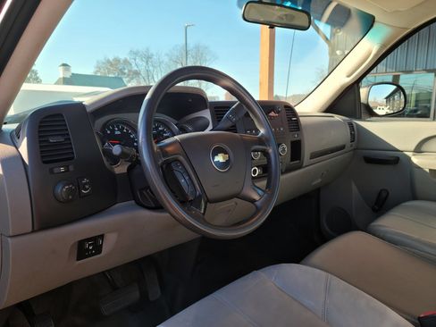 Used 2011 Chevrolet Silverado 2500 W/T image 9