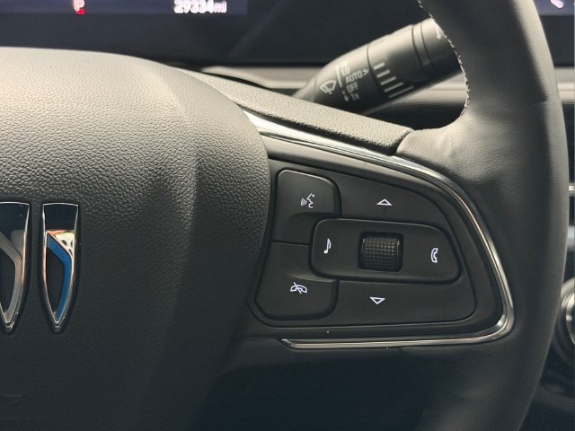 Used 2025 Buick Envista Sport Touring w/ Convenience I Package FWD image 19