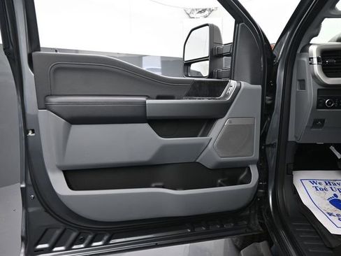 New 2026 Ford F250 XLT w/ XLT Premium Package image 9