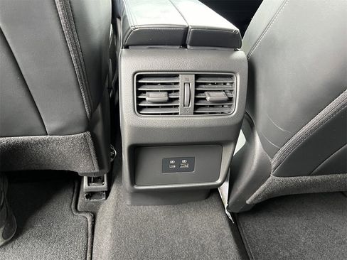 Certified 2023 Nissan Rogue Platinum image 26