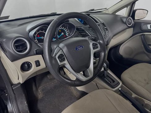Used 2014 Ford Fiesta SE FWD image 8