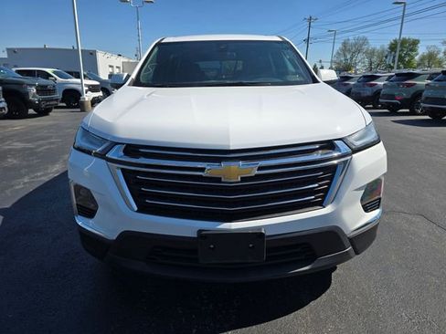 Used 2023 Chevrolet Traverse LT AWD/4WD image 2