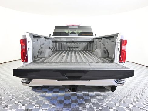 Used 2021 Chevrolet Silverado 3500 High Country w/ Snow Plow Prep/Camper Package AWD/4WD image 6
