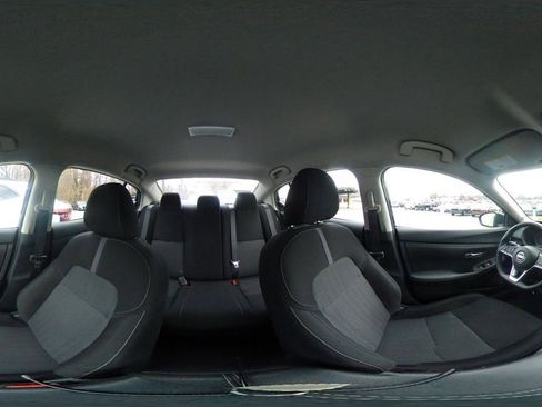 Used 2025 Nissan Sentra SV image 40