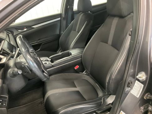 Used 2021 Honda Civic Sport image 11