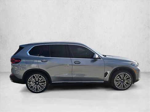 Used 2025 BMW X5 sDrive40i RWD image 4