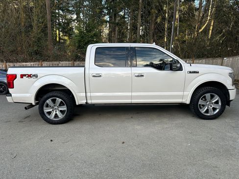 Used 2019 Ford F150 Platinum w/ Equipment Group 701A Luxury image 8
