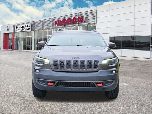 Used 2019 Jeep Cherokee Trailhawk w/ Comfort/Convenience Group image 2