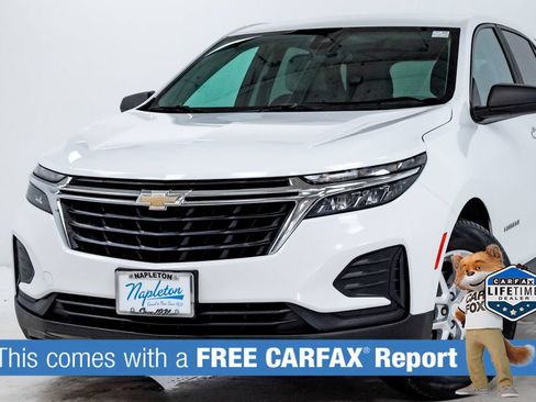 Used 2022 Chevrolet Equinox LS w/ LS Convenience Package FWD image 2