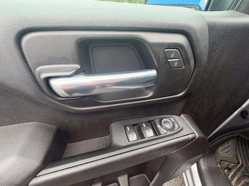 Used 2024 Chevrolet Silverado 1500 Custom AWD/4WD image 20