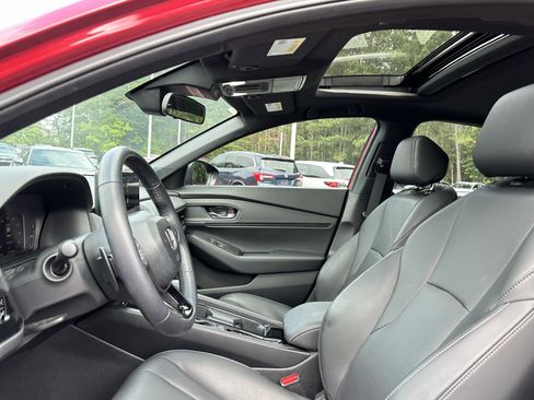 Used 2024 Honda Accord Sport image 7