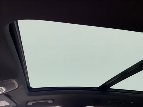 Used 2025 Audi Q5 2.0T Premium image 36