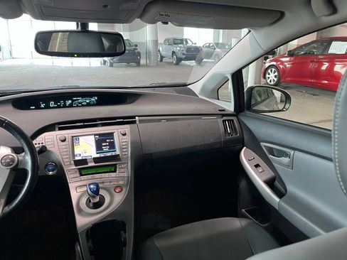 Used 2014 Toyota Prius Prime Advanced FWD image 35