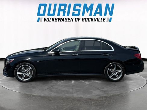 Used 2017 Mercedes-Benz E 300 4MATIC image 3