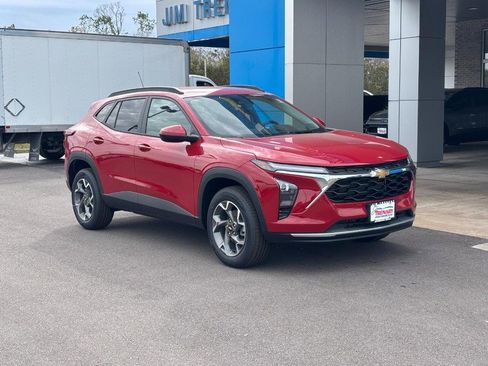 New 2026 Chevrolet Trax LT w/ Driver Confidence Package image 28