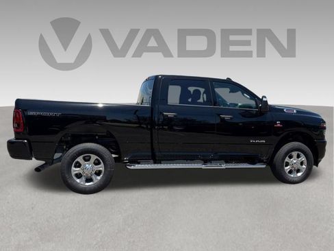 New 2026 RAM 2500 Big Horn AWD/4WD image 6