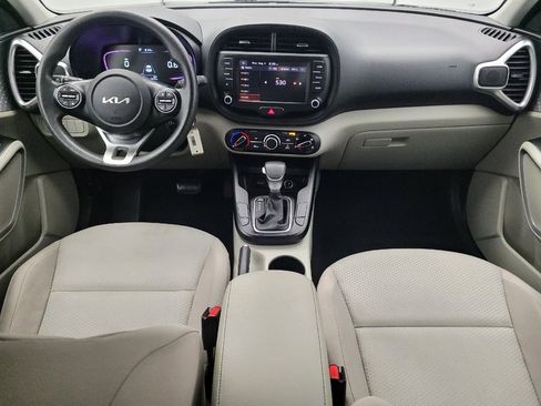 Used 2023 Kia Soul LX w/ LX Technology Package FWD image 22