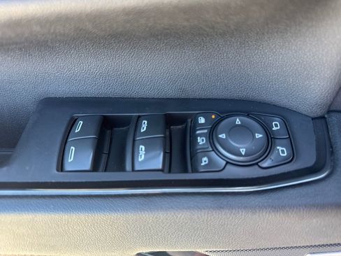 Used 2024 GMC Sierra 2500 AT4 w/ AT4 Premium Plus Package AWD/4WD image 21