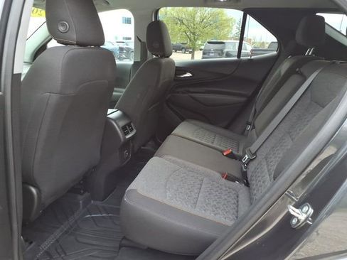 Used 2022 Chevrolet Equinox LT FWD image 9
