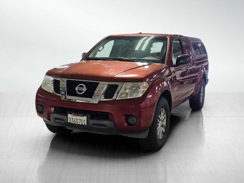 Used 2015 Nissan Frontier SV image 3