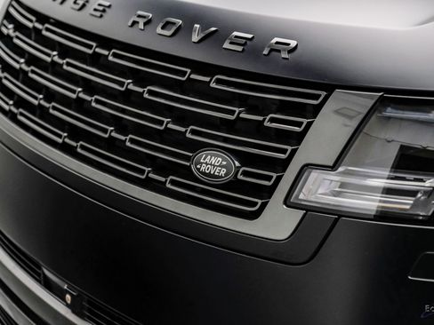 Used 2023 Land Rover Range Rover SE image 31