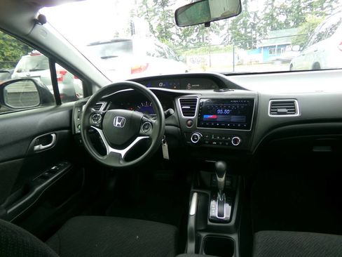 Used 2013 Honda Civic HF image 8
