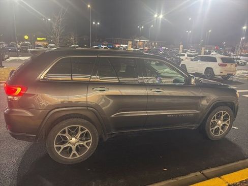 Used 2019 Jeep Grand Cherokee Limited image 12