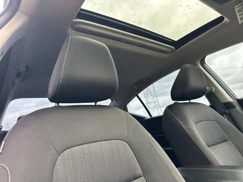 Used 2019 Nissan Altima 2.5 SV image 15