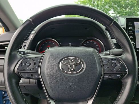 Used 2023 Toyota Camry XSE FWD image 16