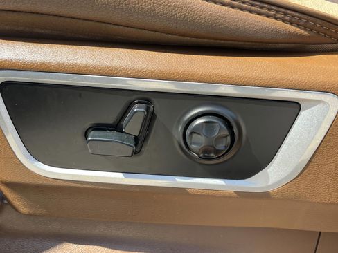 Used 2020 RAM 1500 Laramie AWD/4WD image 23