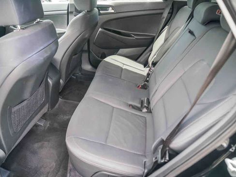 Used 2020 Hyundai Tucson SE FWD image 17