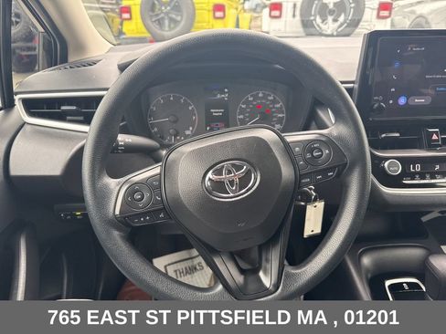 Used 2025 Toyota Corolla LE FWD image 22