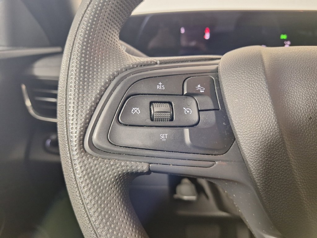 Used 2026 Buick Envista Preferred FWD image 17