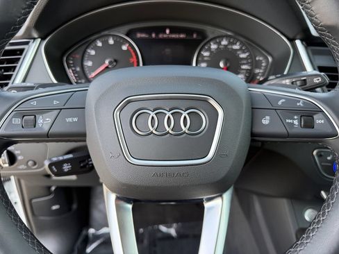 Used 2023 Audi Q5 2.0T Premium w/ Convenience Package AWD/4WD image 20