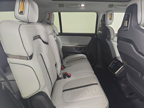 Used 2024 Rivian R1S Adventure AWD/4WD image 23