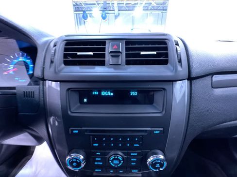 Used 2011 Ford Fusion Sport FWD image 22