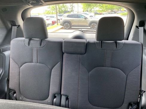 Used 2023 Honda Pilot Sport image 13