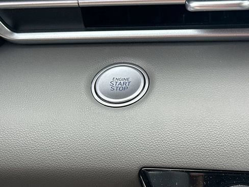 New 2026 Hyundai Elantra SEL Sport Premium FWD image 31