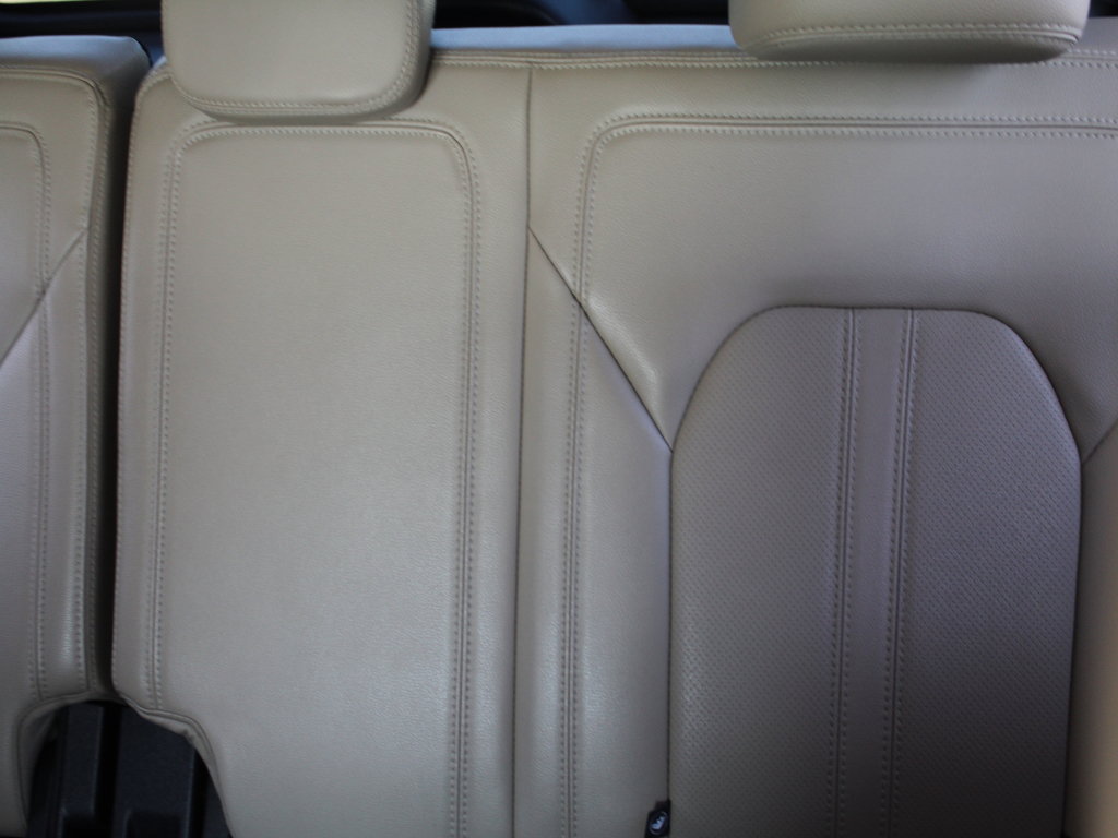 Used 2024 Ford Expedition Limited AWD/4WD image 10