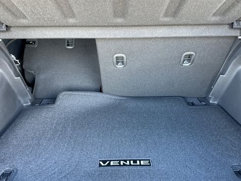 Used 2026 Hyundai Venue SEL FWD image 15