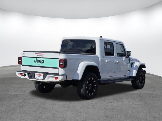 Used 2022 Jeep Gladiator Overland AWD/4WD image 4
