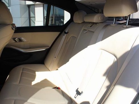 Used 2021 BMW 330i Sedan w/ Convenience Package image 27