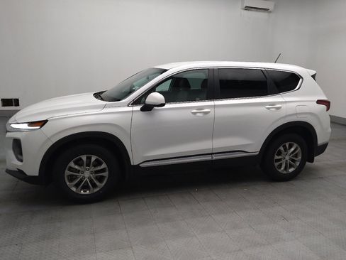 Used 2020 Hyundai Santa Fe SE FWD image 2