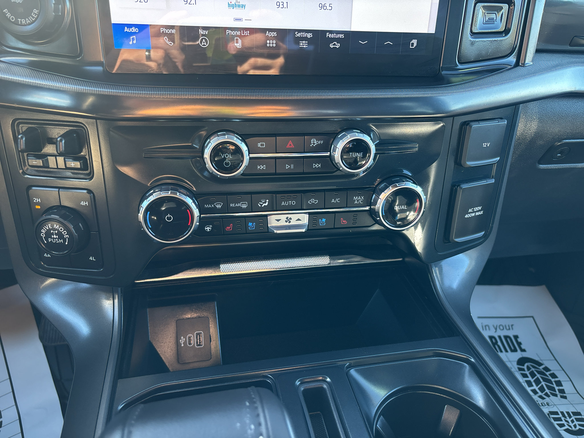 Used 2025 Ford F150 Lariat w/ Bed Utility Package AWD/4WD image 20